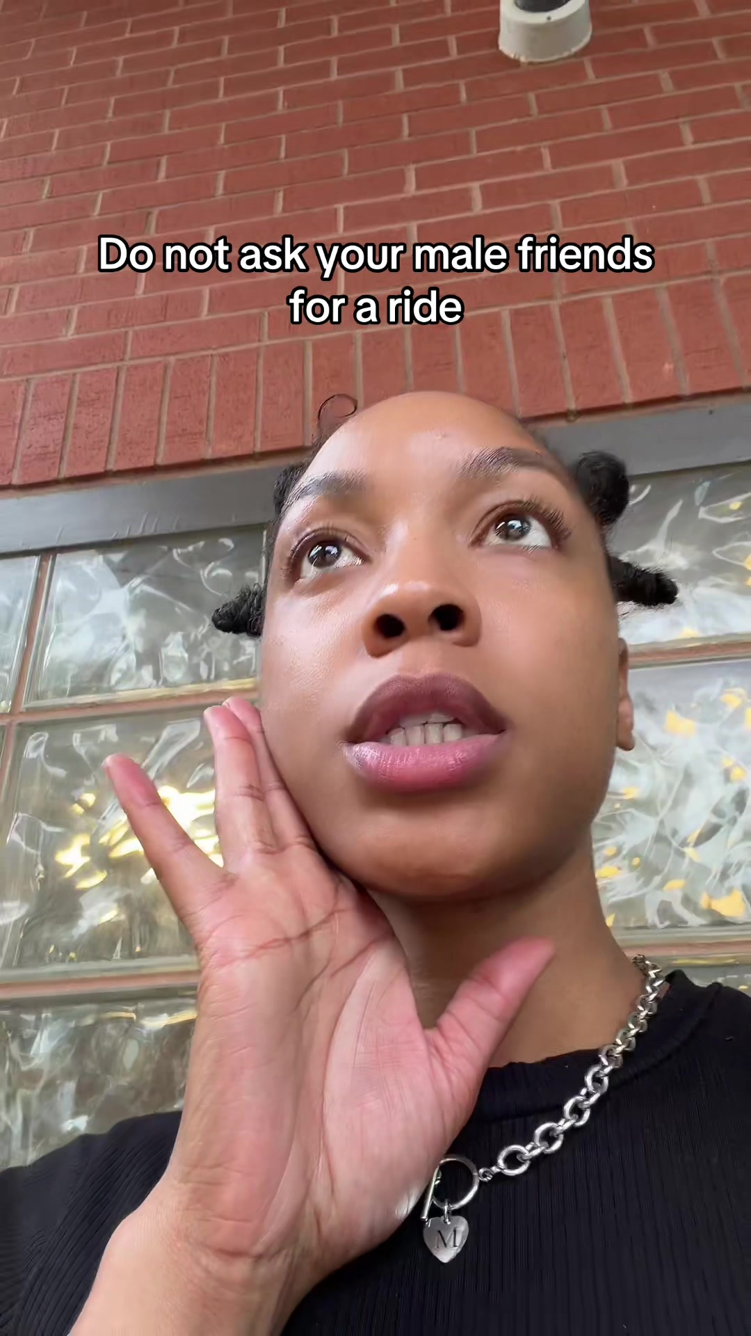 @AshMona