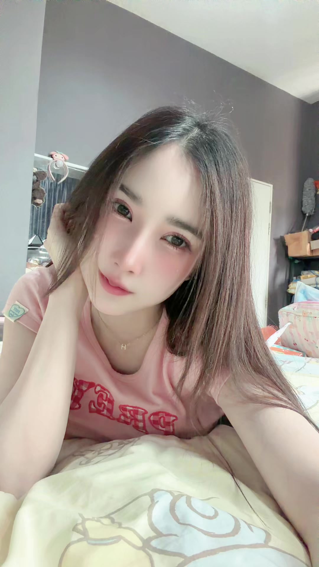 @FB : พลอยไพลิน ธนวัฒน์