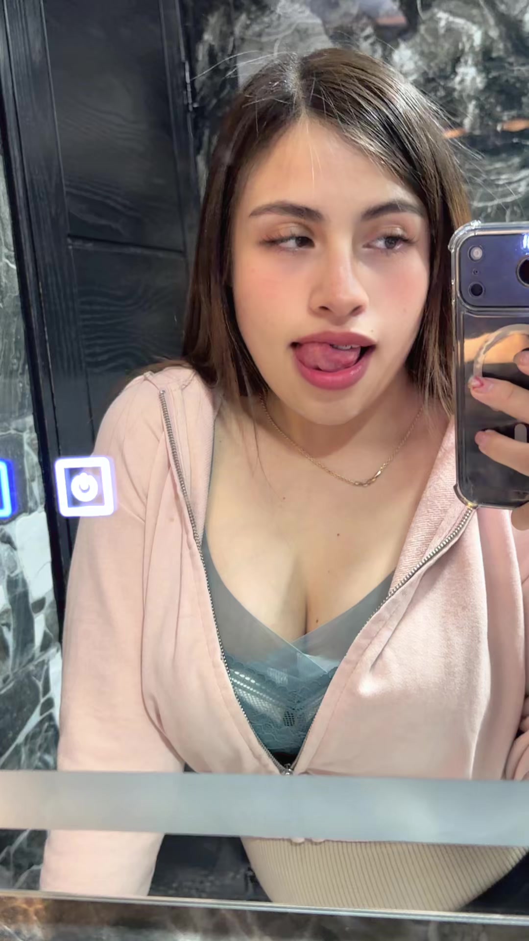 @Leslie Méndez