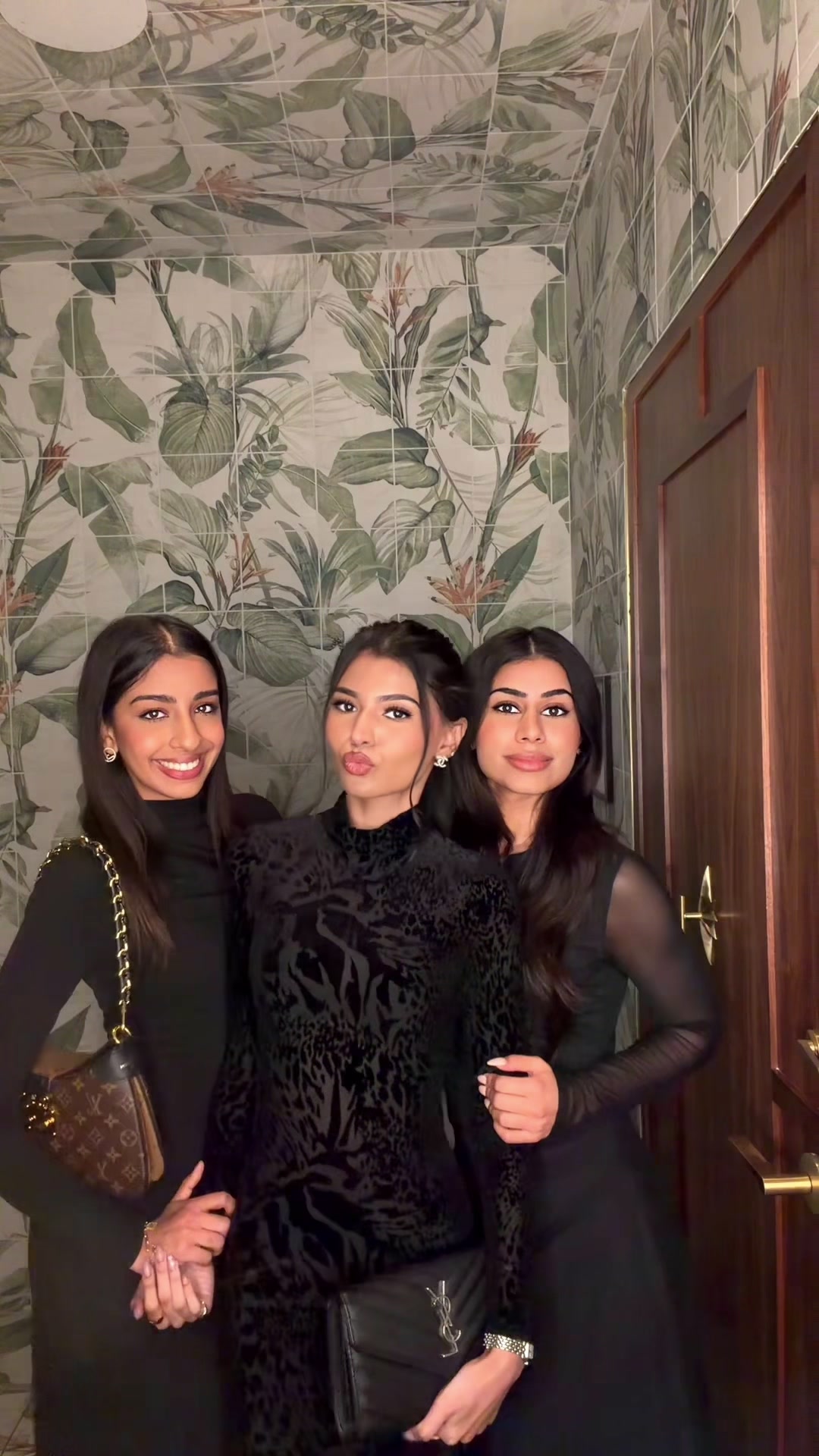 @ayshakhan