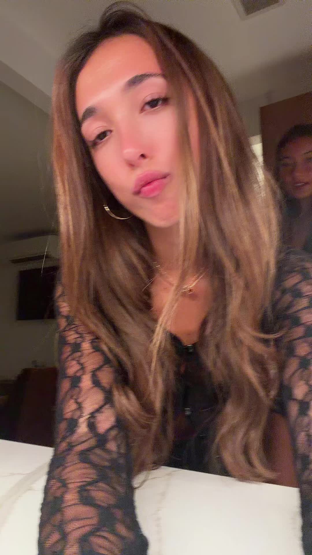 @MaxineZuriff