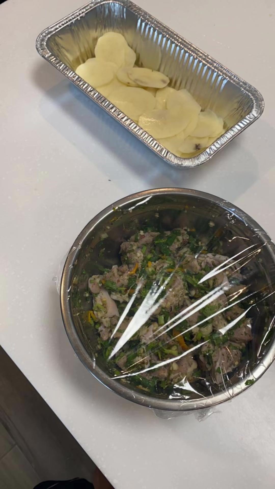 @thedailytable
