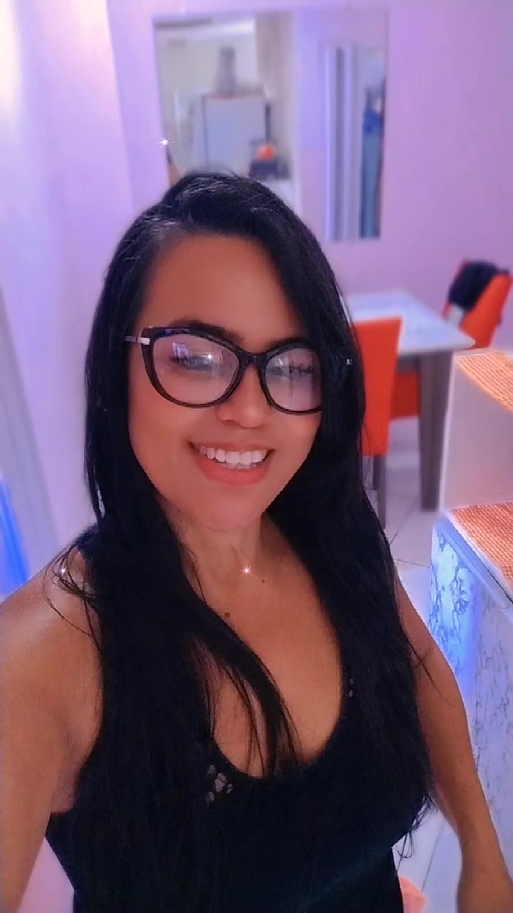 @Ver&ocirc;nica