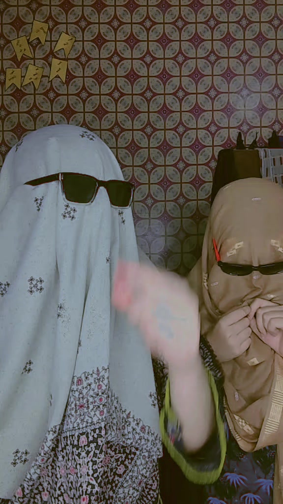 @once again ghost sister's
