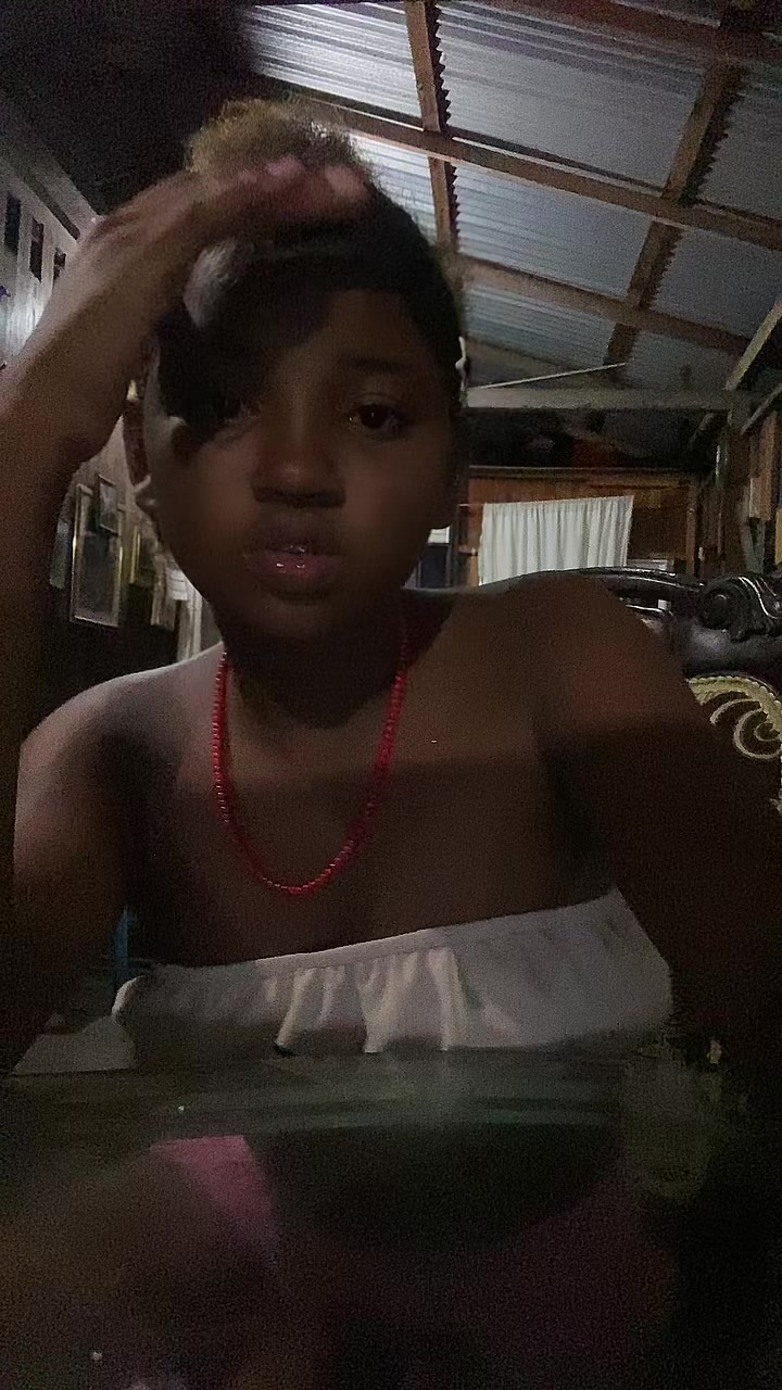 @yinamontano