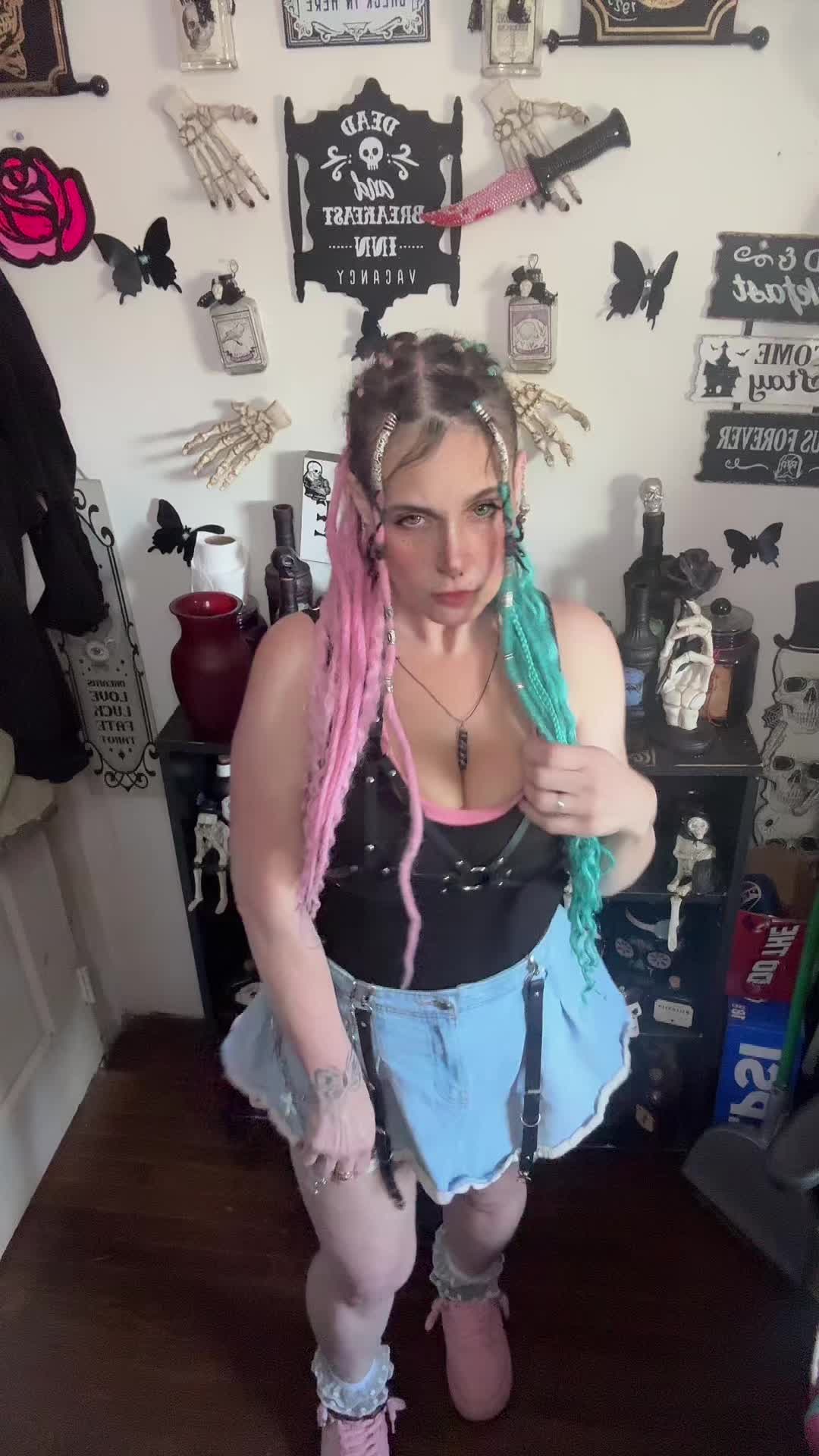 @crazyscorpiochix80