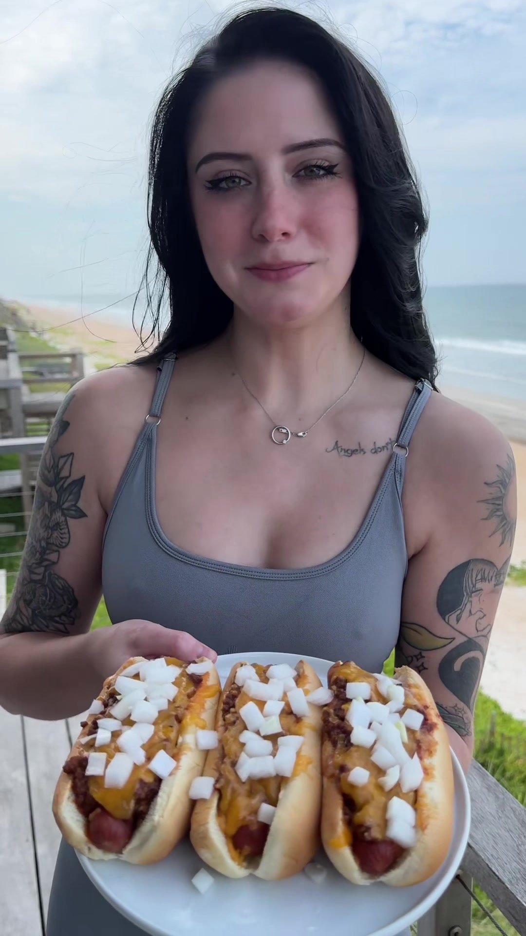 @sandwichcutiecat