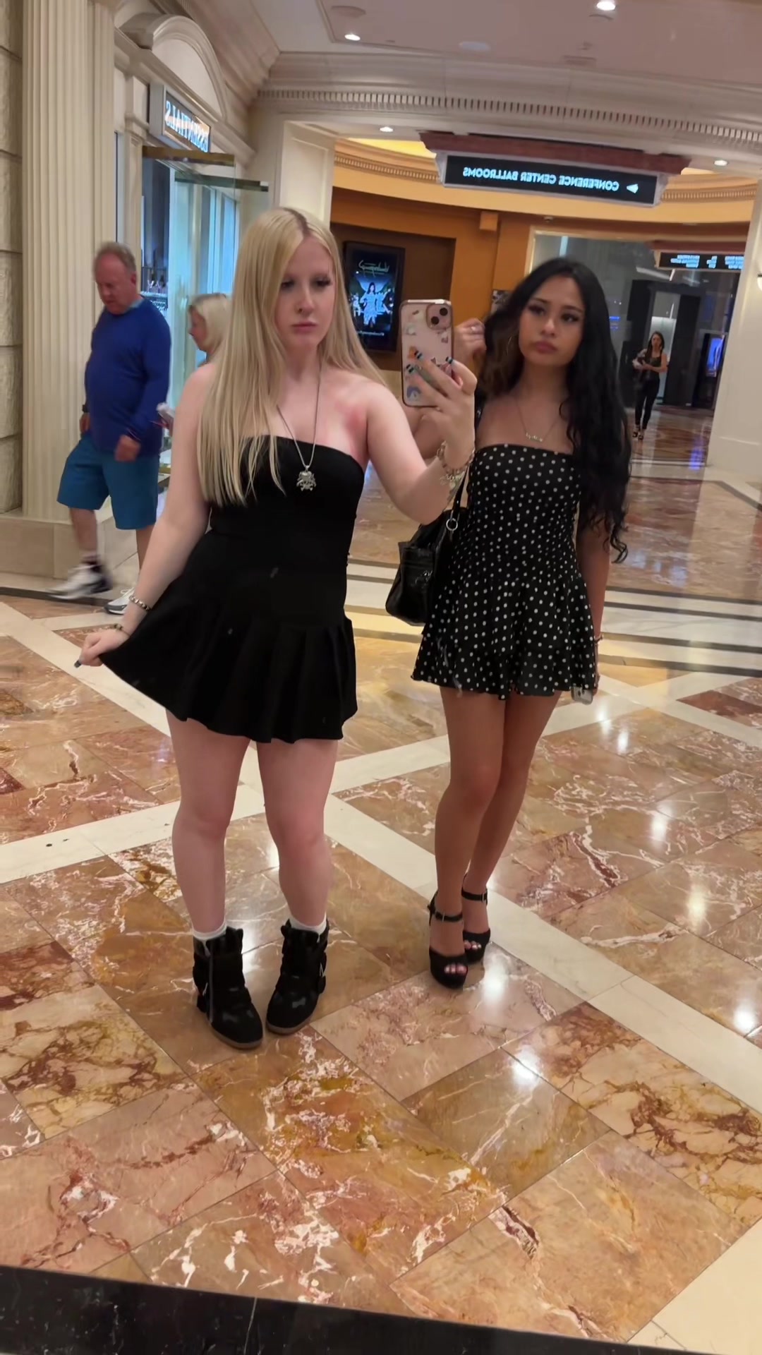 @camilla