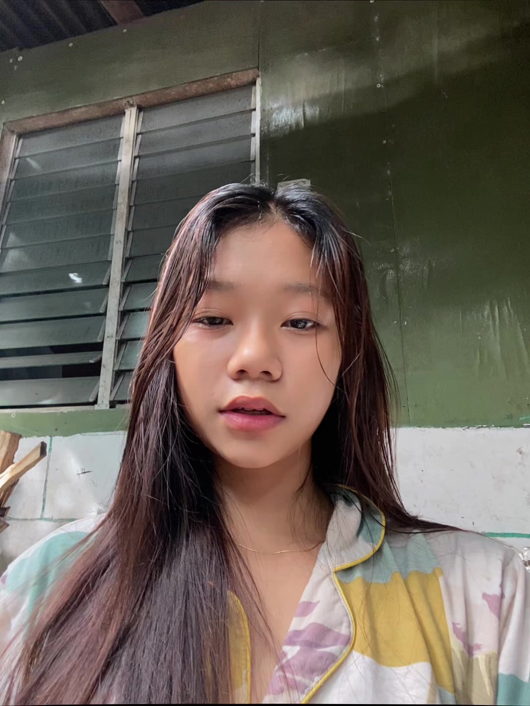 @damnchrstn
