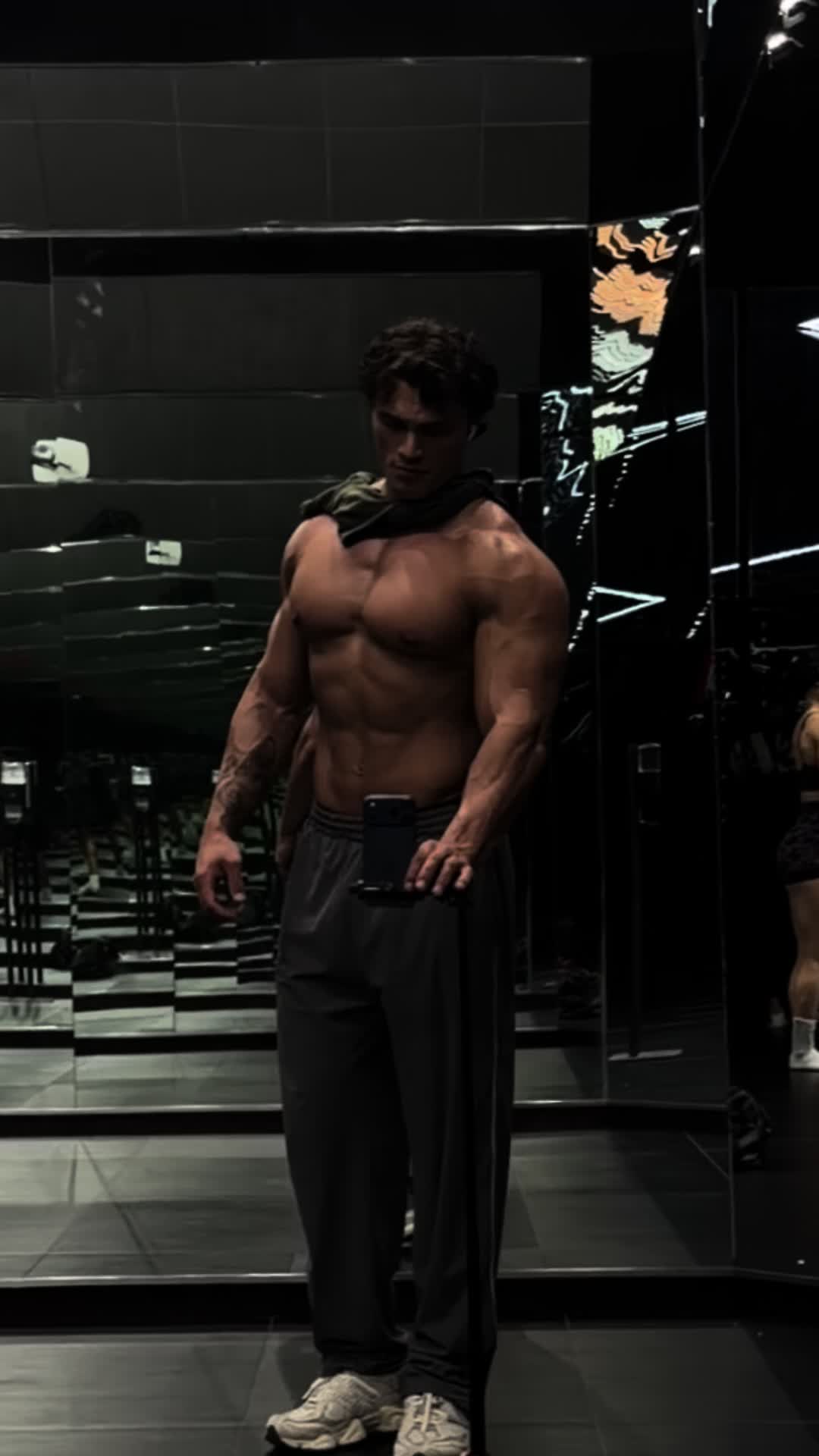 @landonsthompson