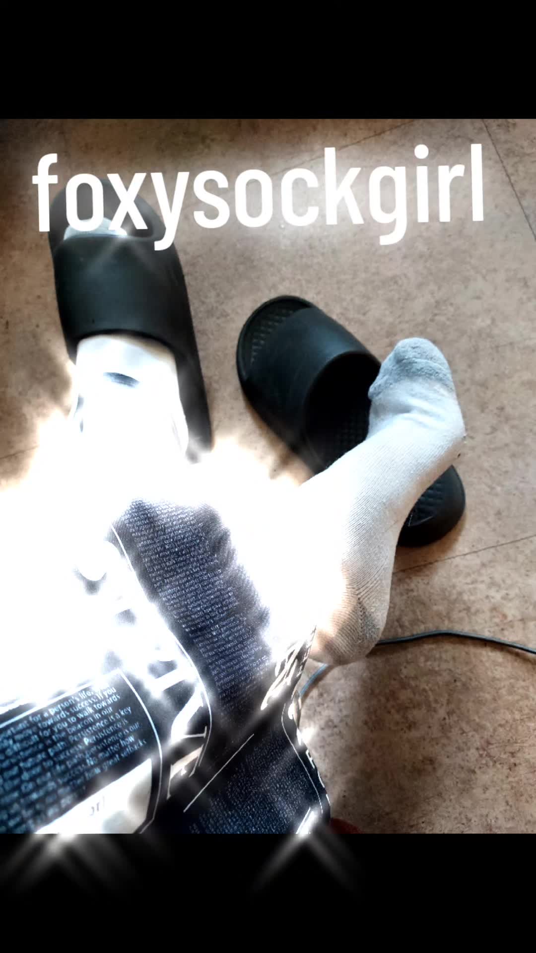 @foxysockgirl