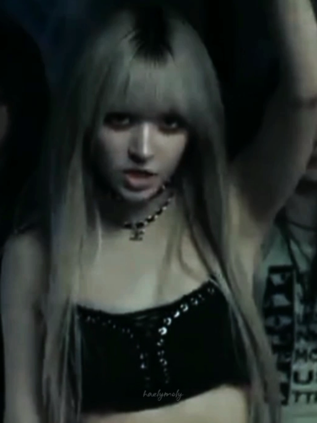 @haelymoly(HEAVY SERENADE)