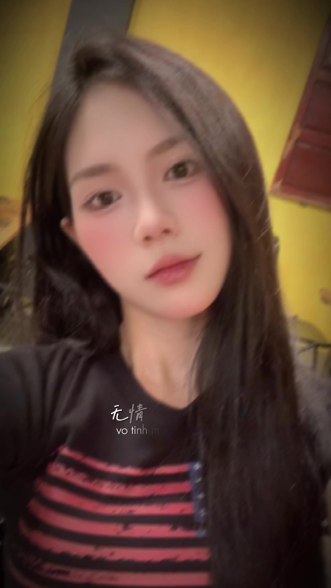 @N&agrave;ng khờ cầm s&uacute;ng l&agrave;m thơ