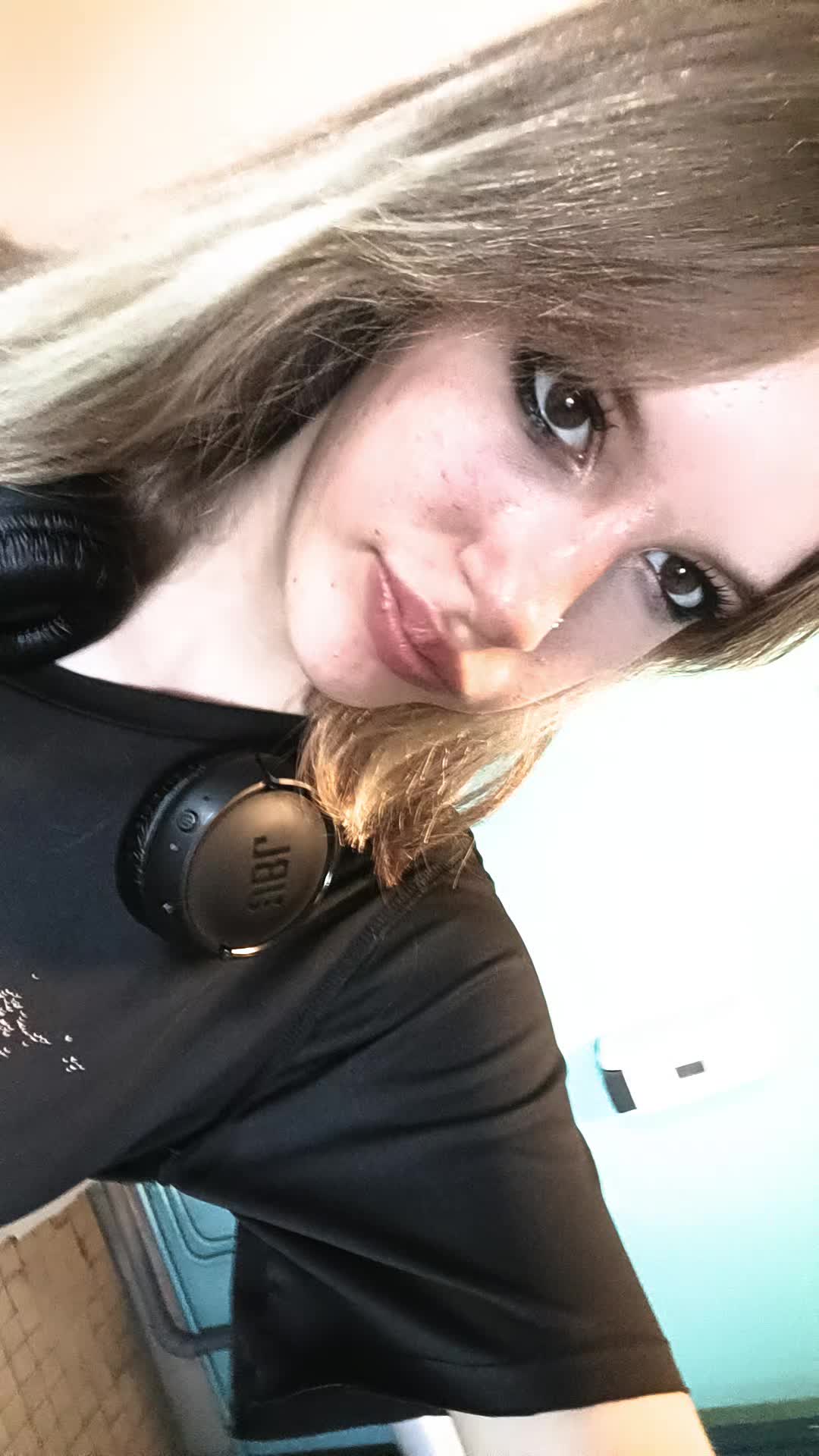 @🌻𝑳𝒊𝒍𝒐𝒖🌷