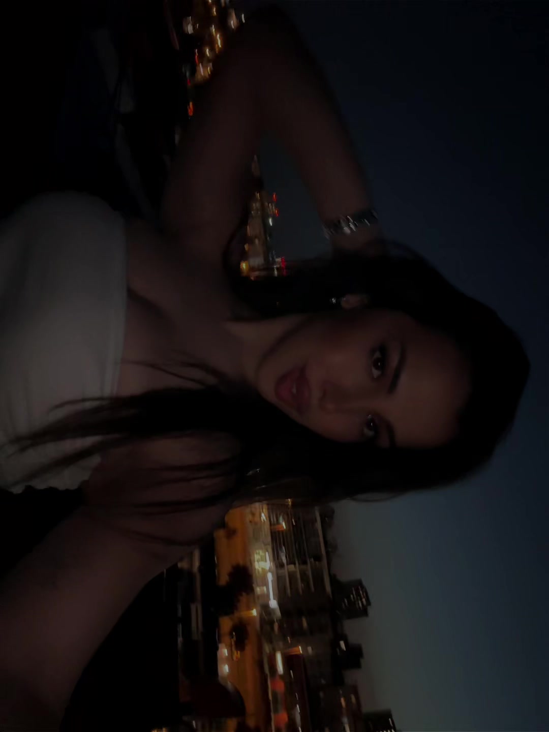 @isidora