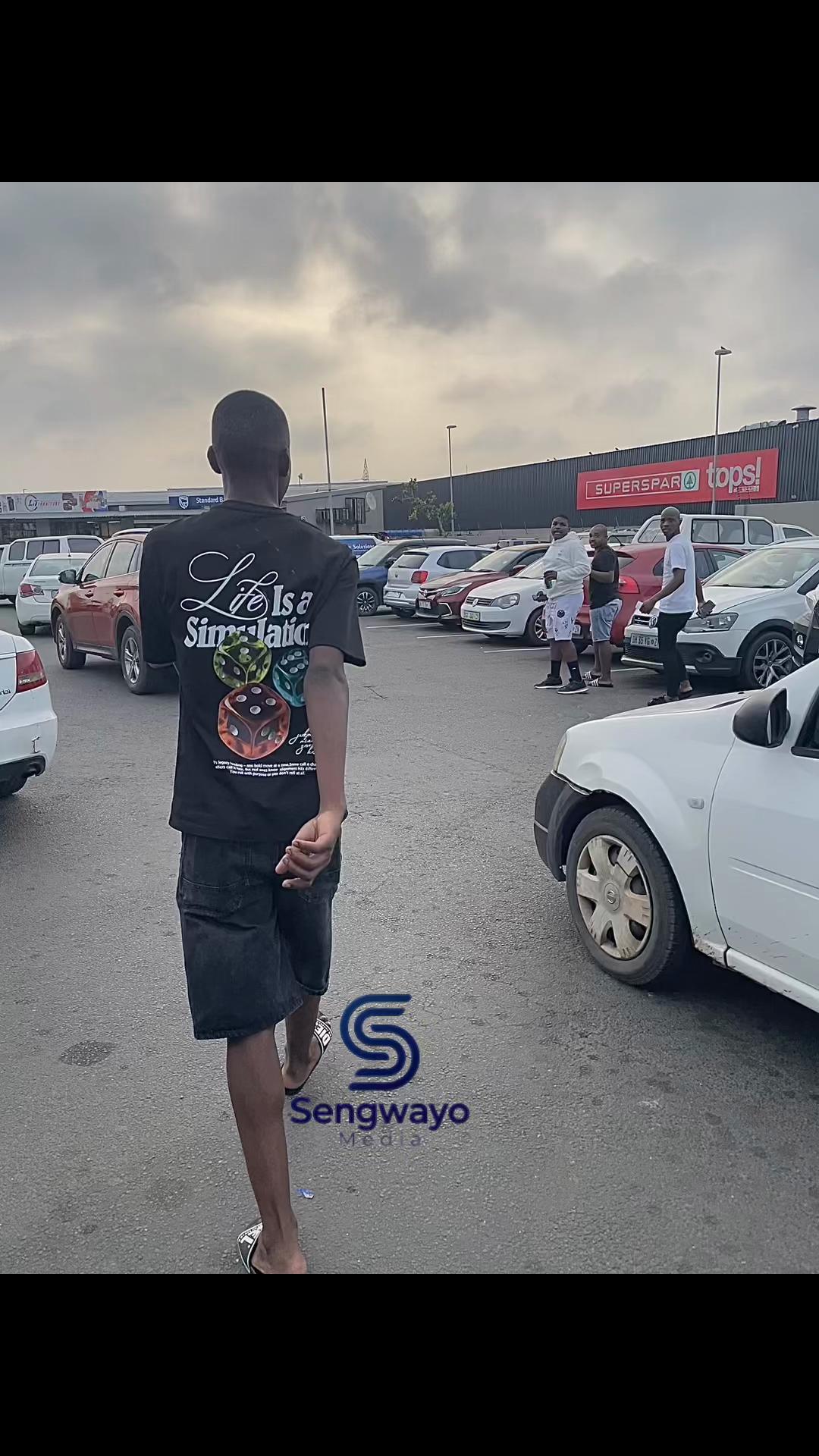 @Sengwayo 🌚