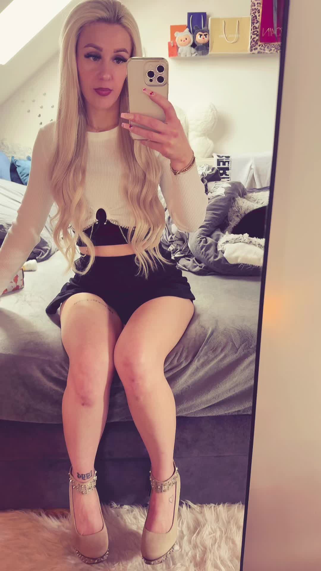 @J1na_J1na_Official_