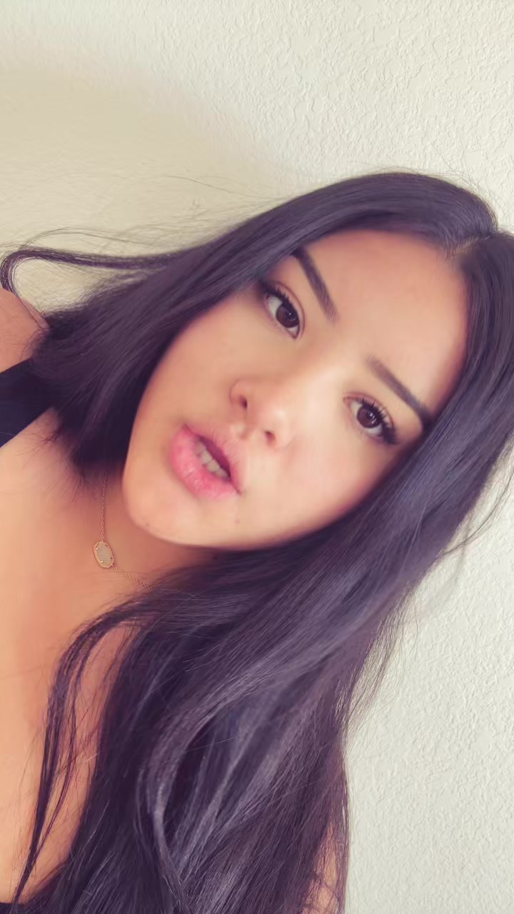 @ayleena.