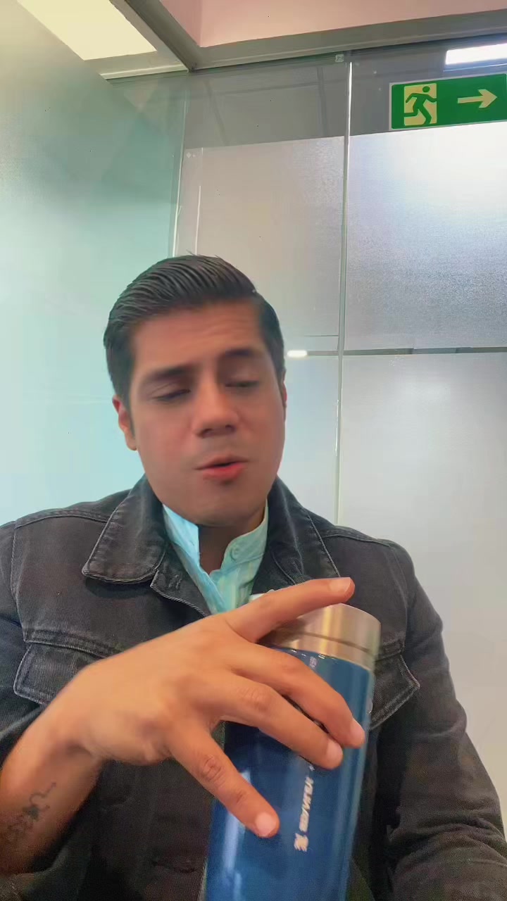 @Mario Calderón