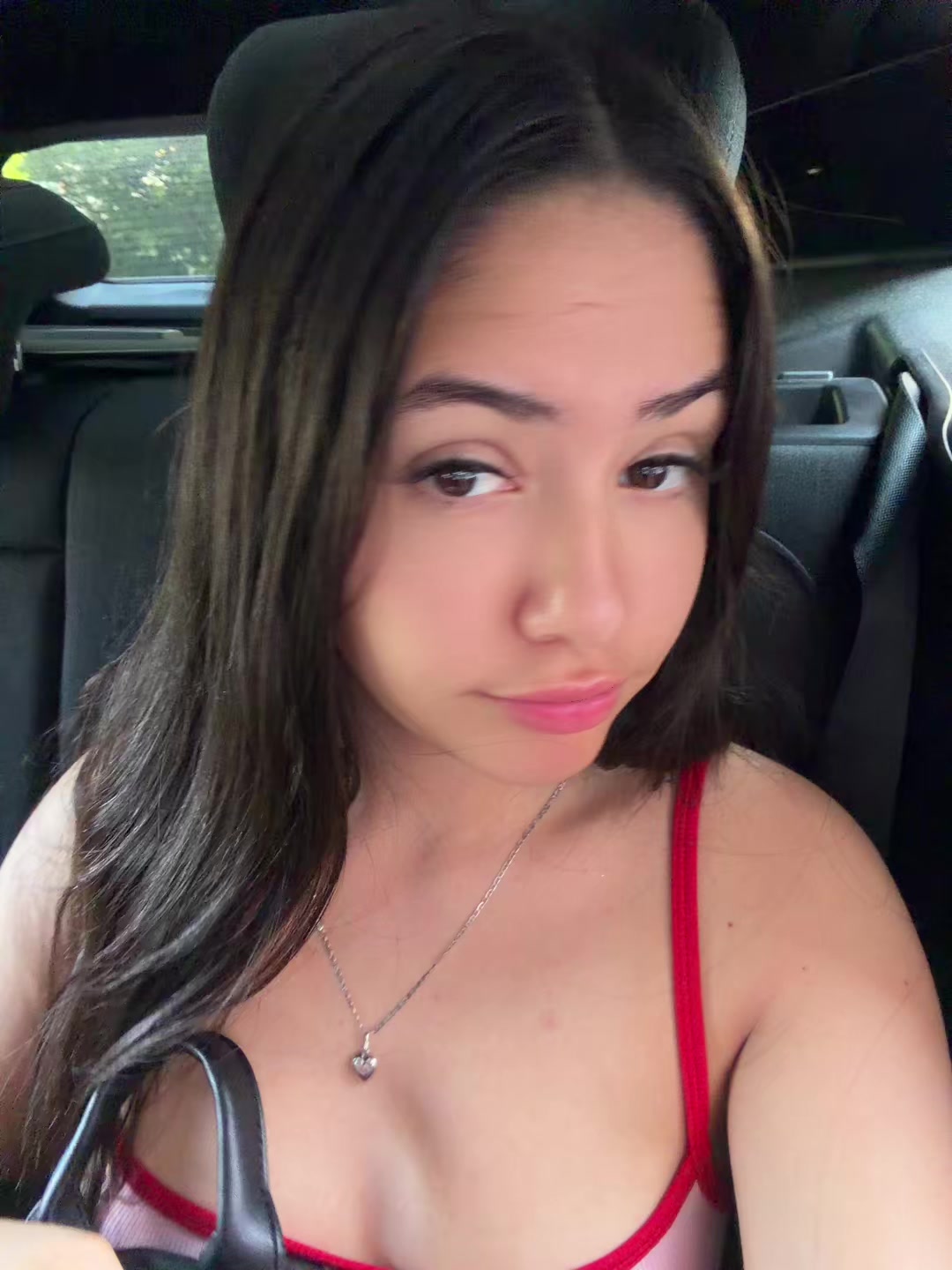 @𝓨𝓪𝓷𝓭𝓮𝓵𝔂💋💋