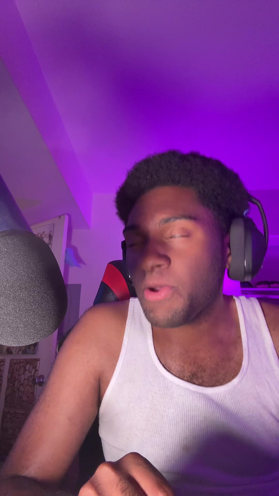 @Aaronbyyrd