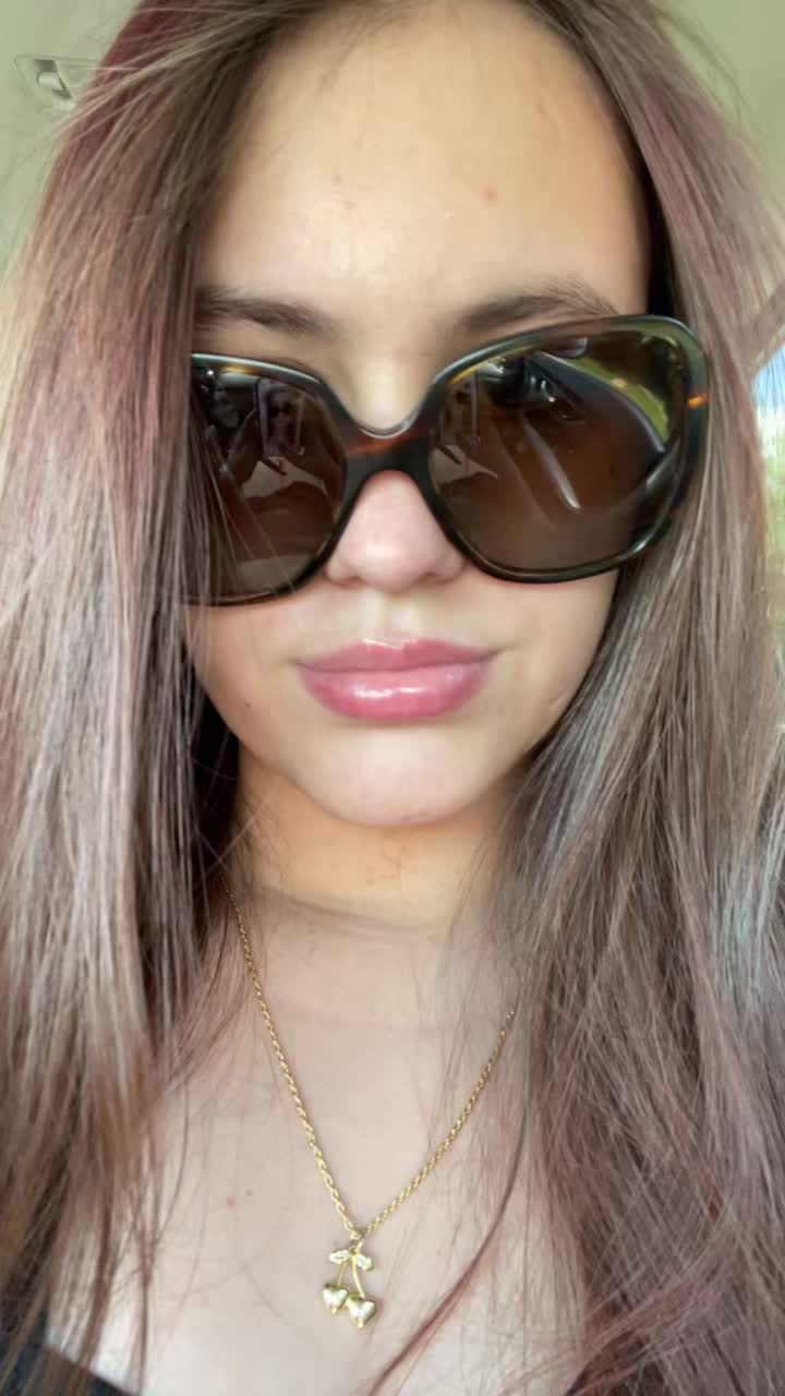 @Khloe stanger
