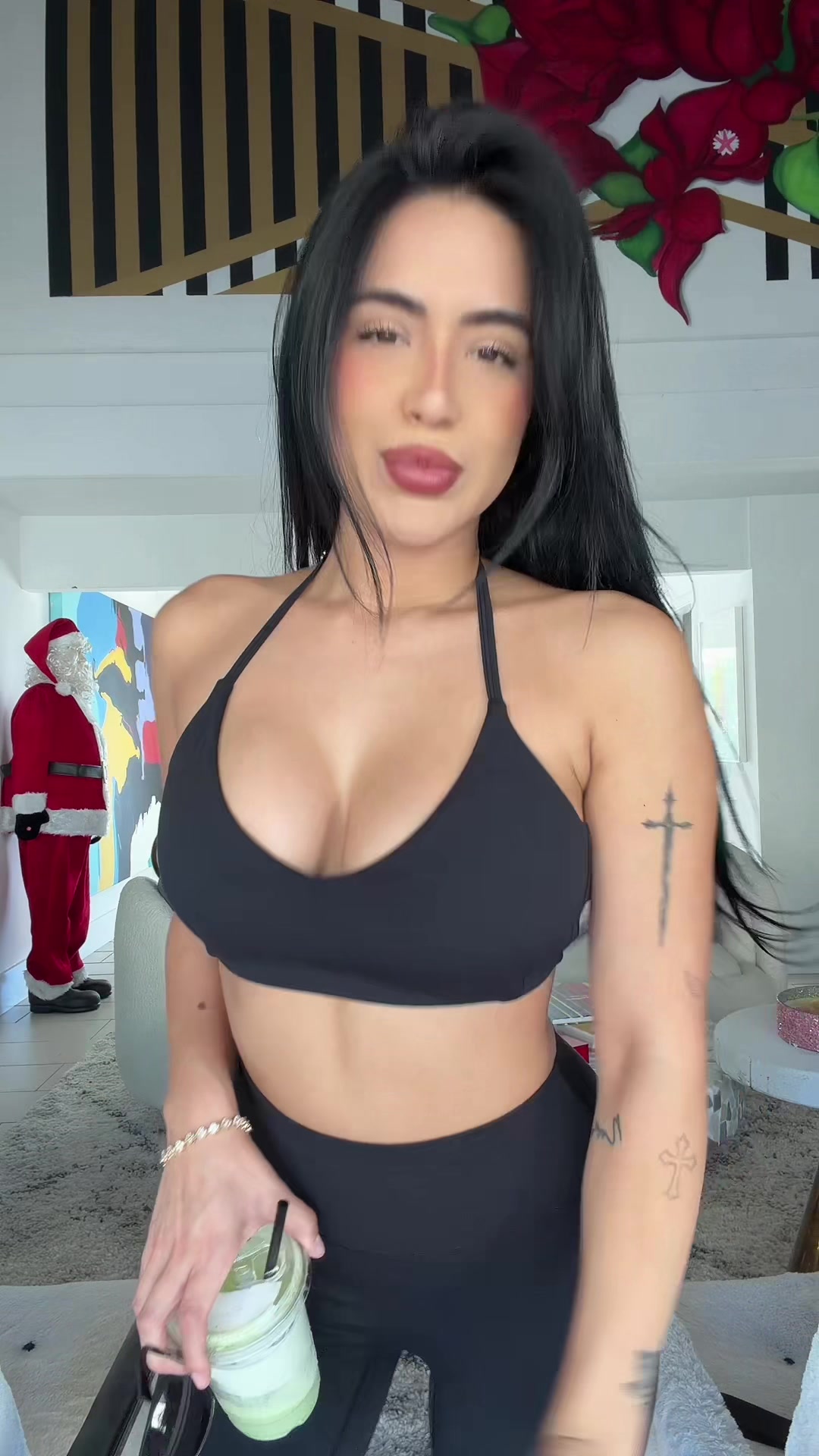 @ninelvilla