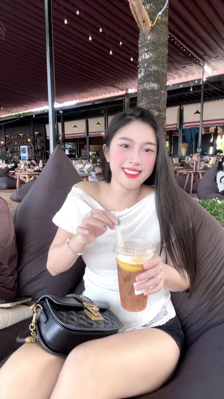 @Phượng thích ngắm mây