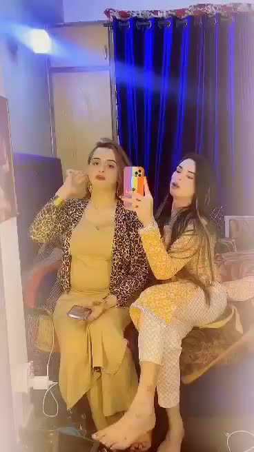 @🦋fiza Malik🦋