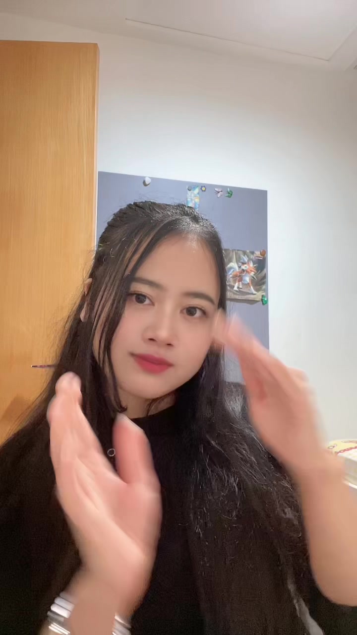 @Lily🦋