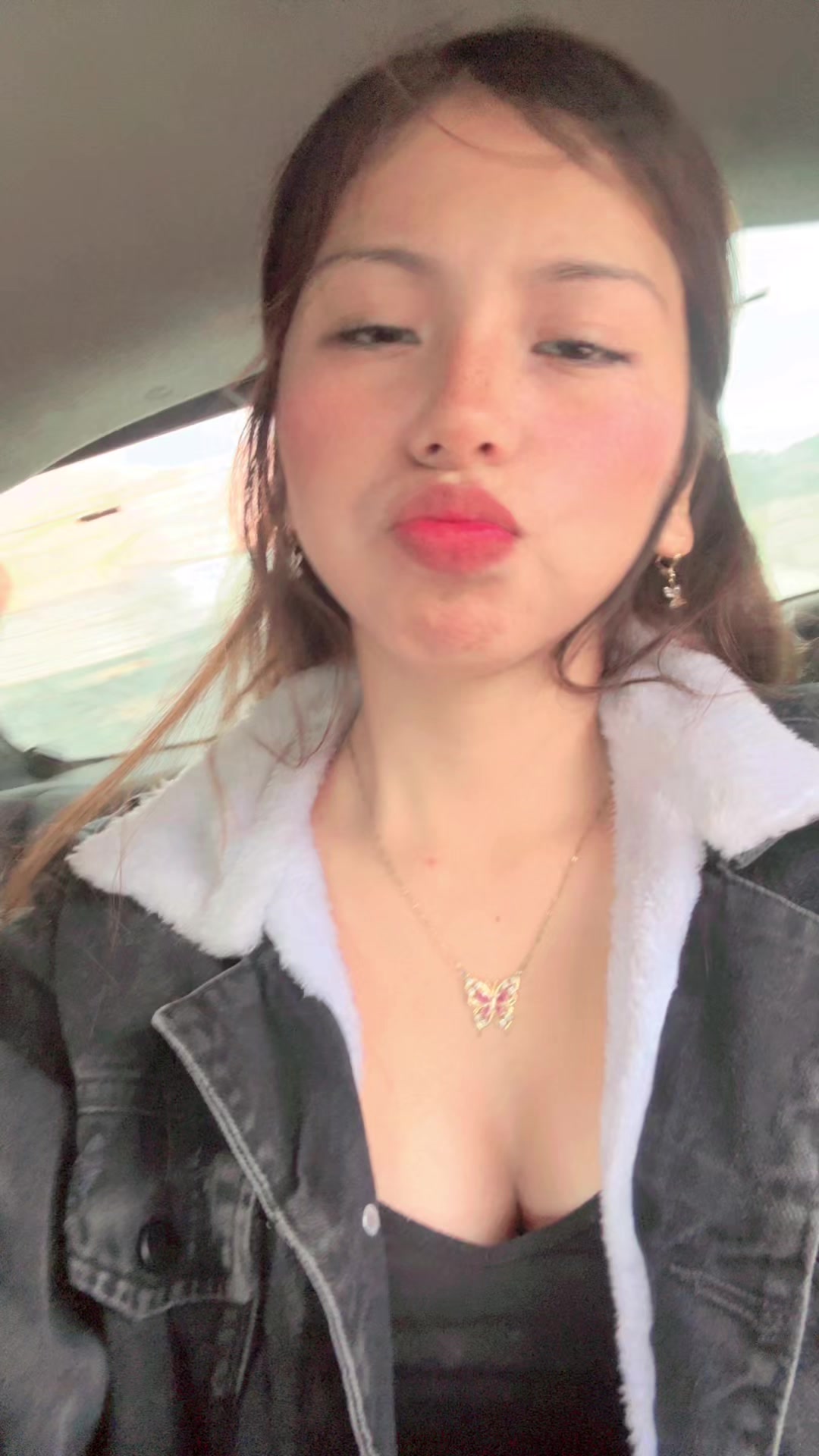 @Kirralin