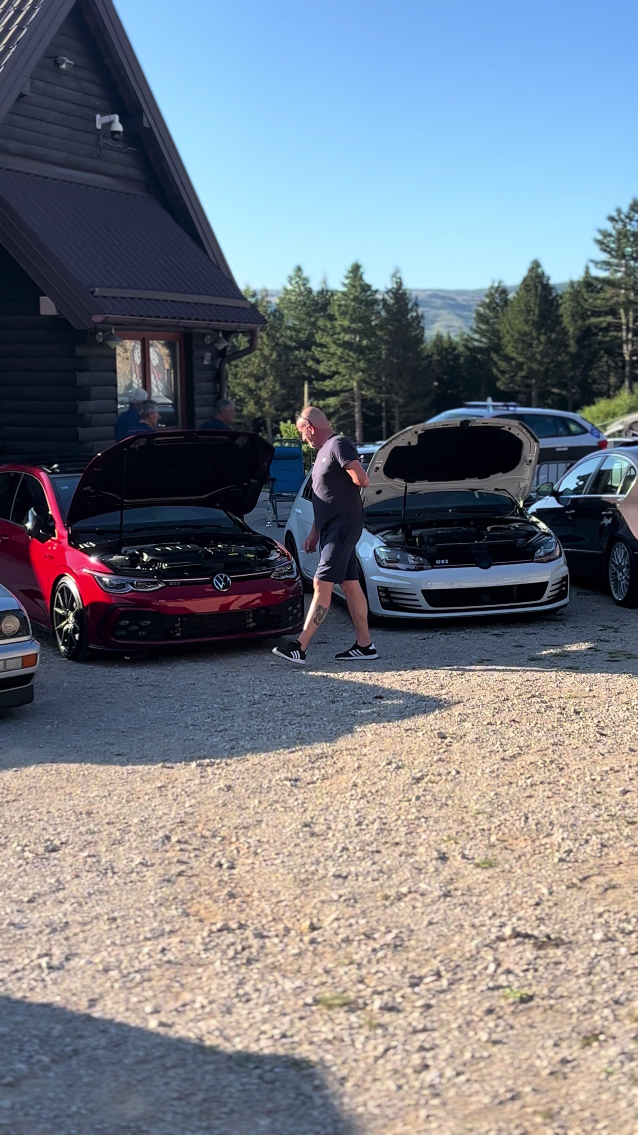 @WHITEGTI