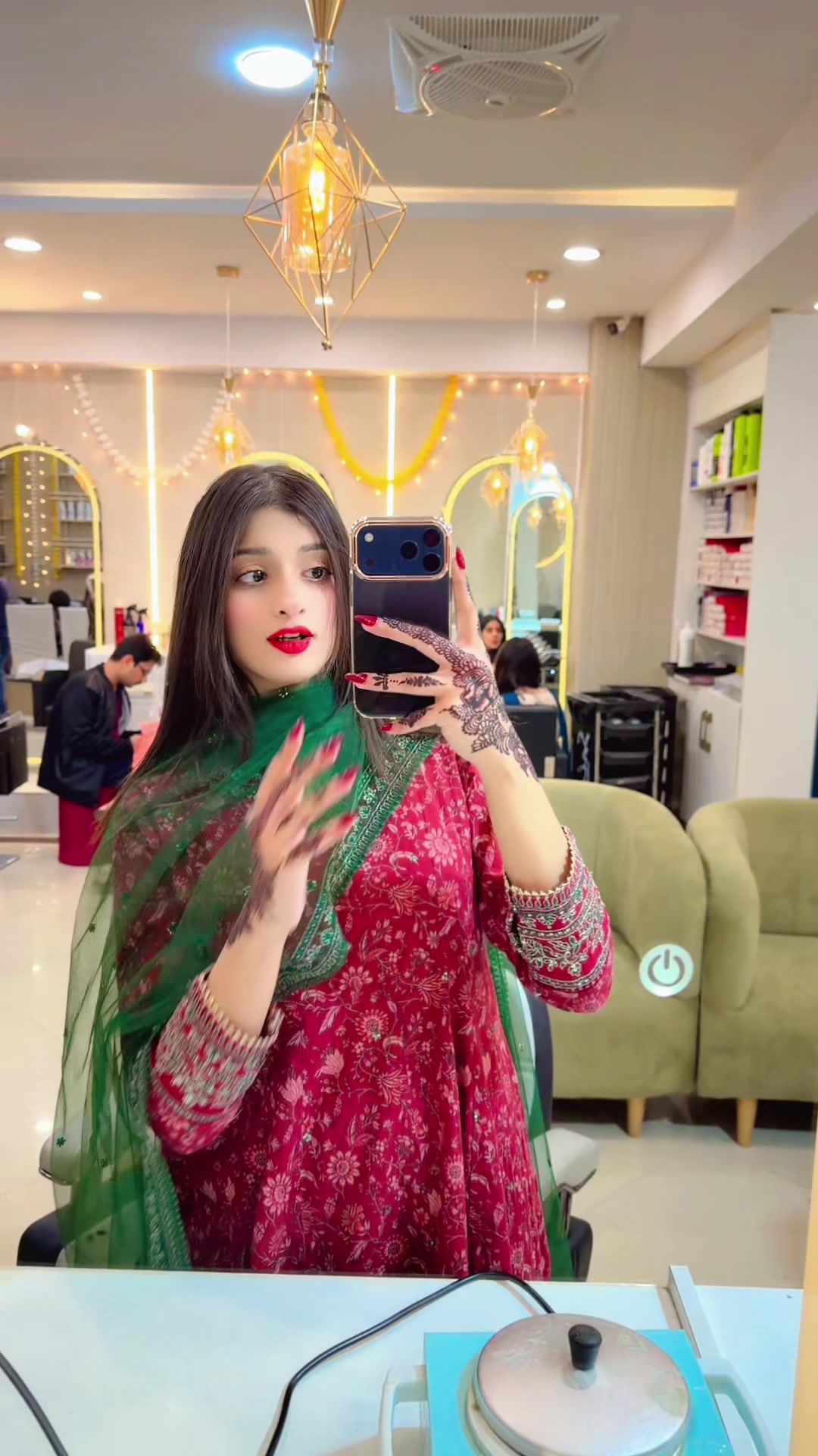 @Malaika Hashmi🐥