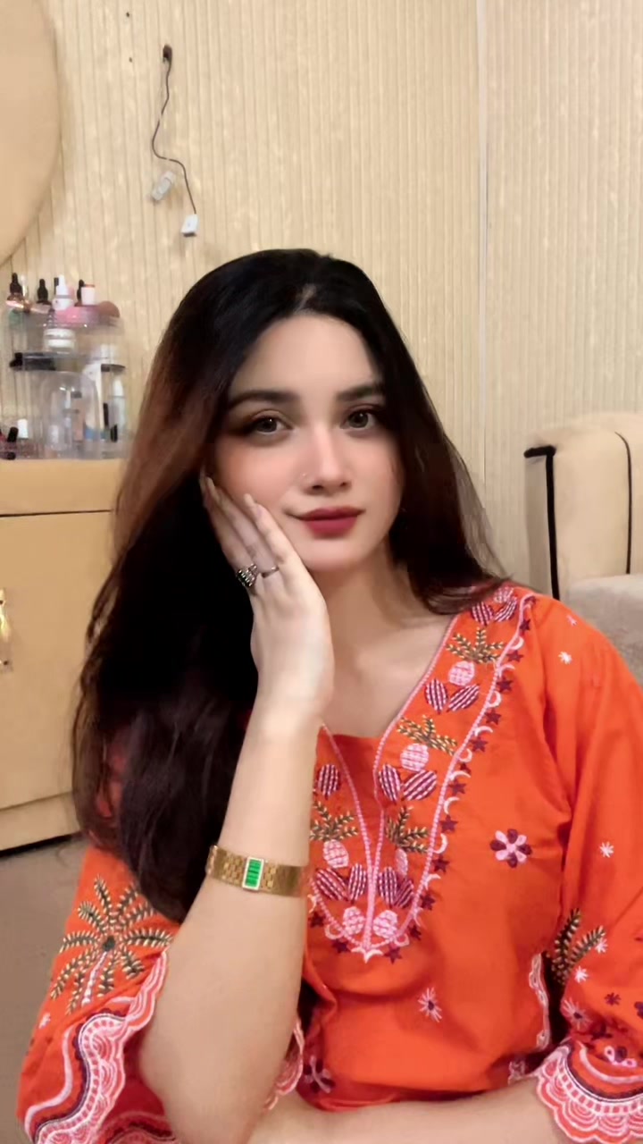 @Emaan🕊️✨