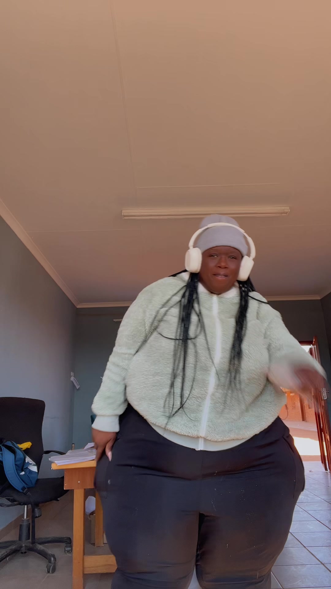 @MPHOLIZZ