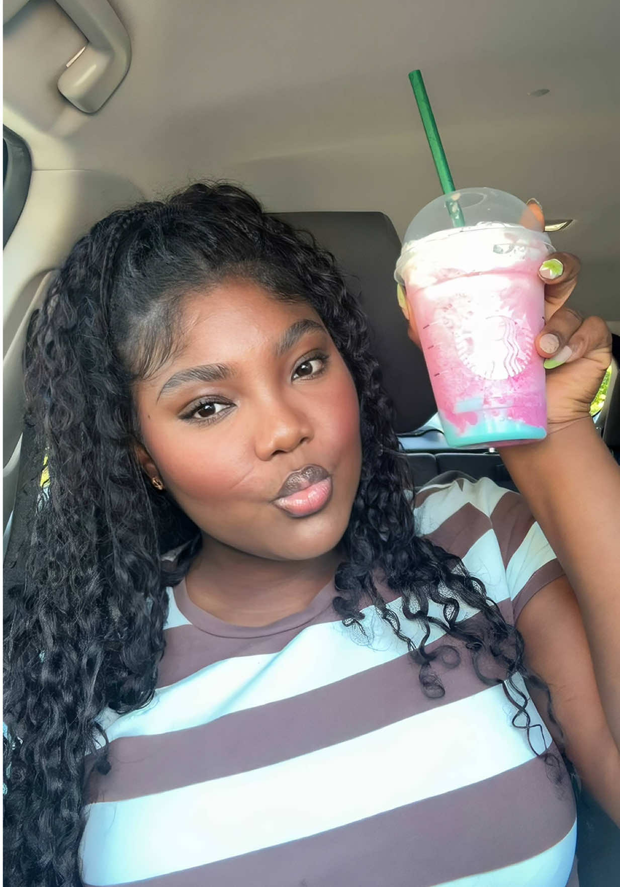 @Rozii | content creator