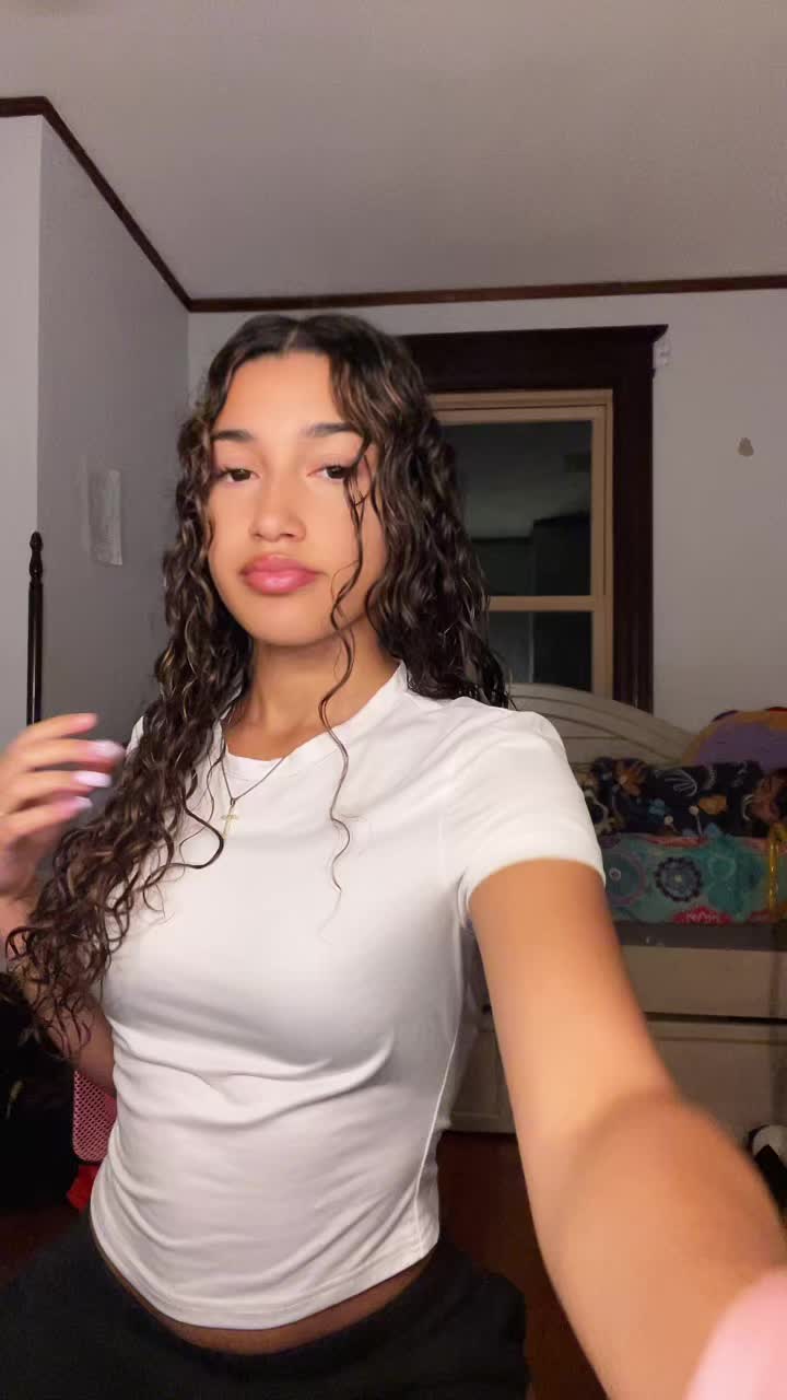 @chloeee ๐