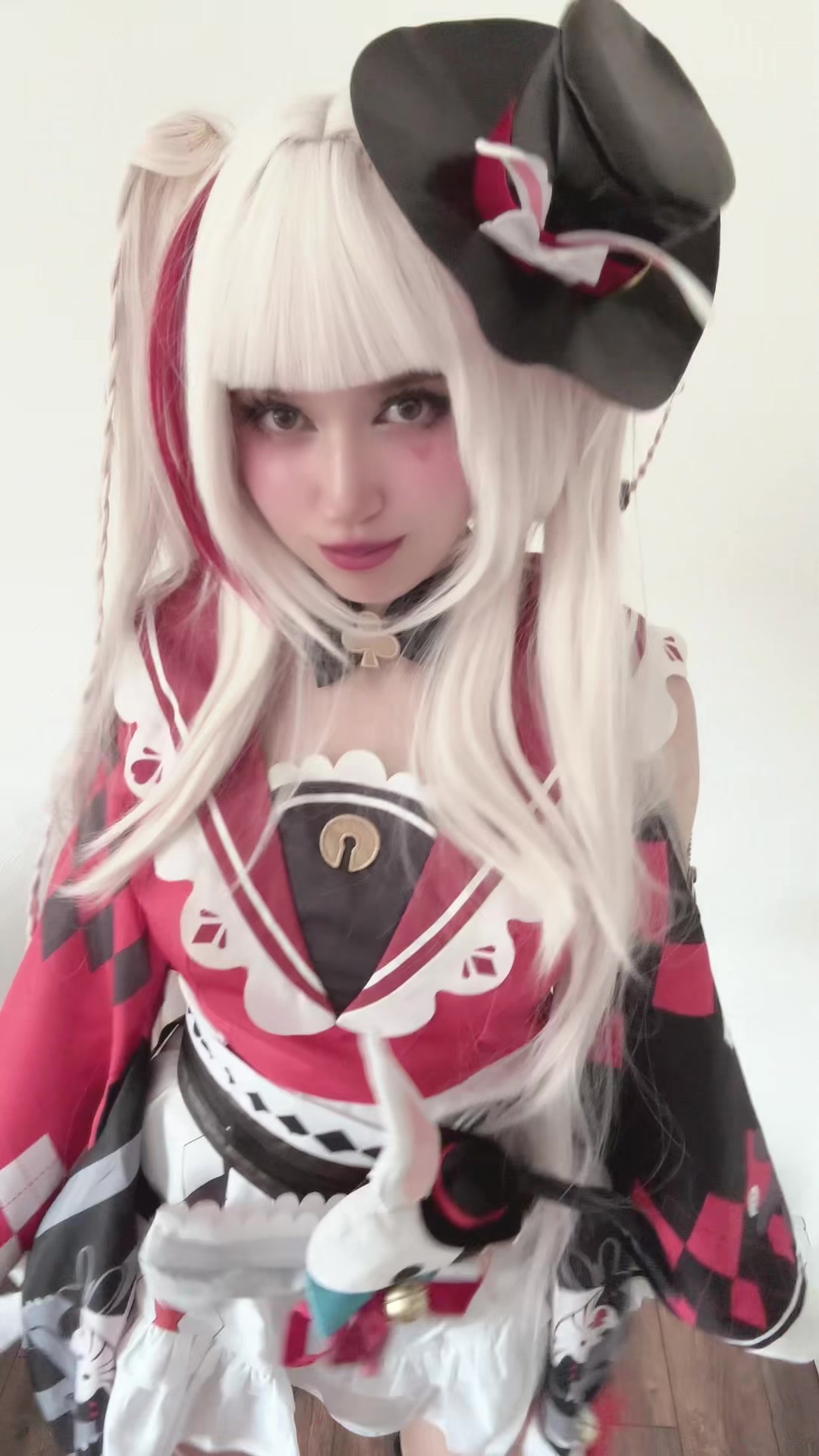 @twitch.tv/ang3lmeow
