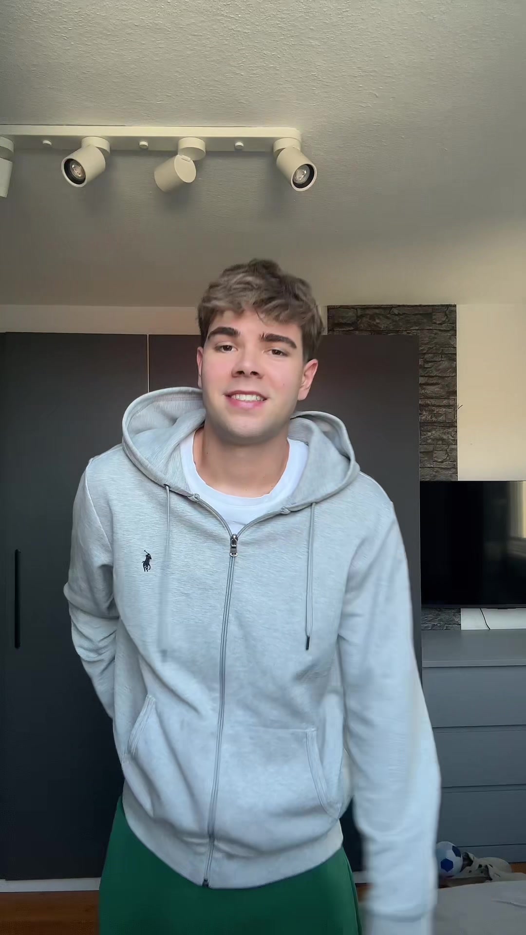 @Jannik📲