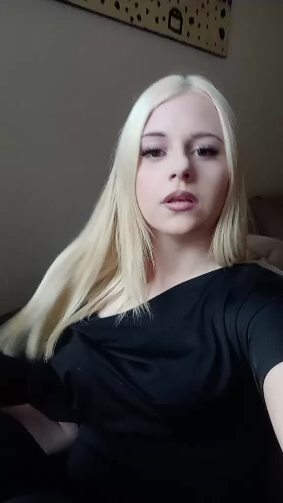 @𑣲𝐋