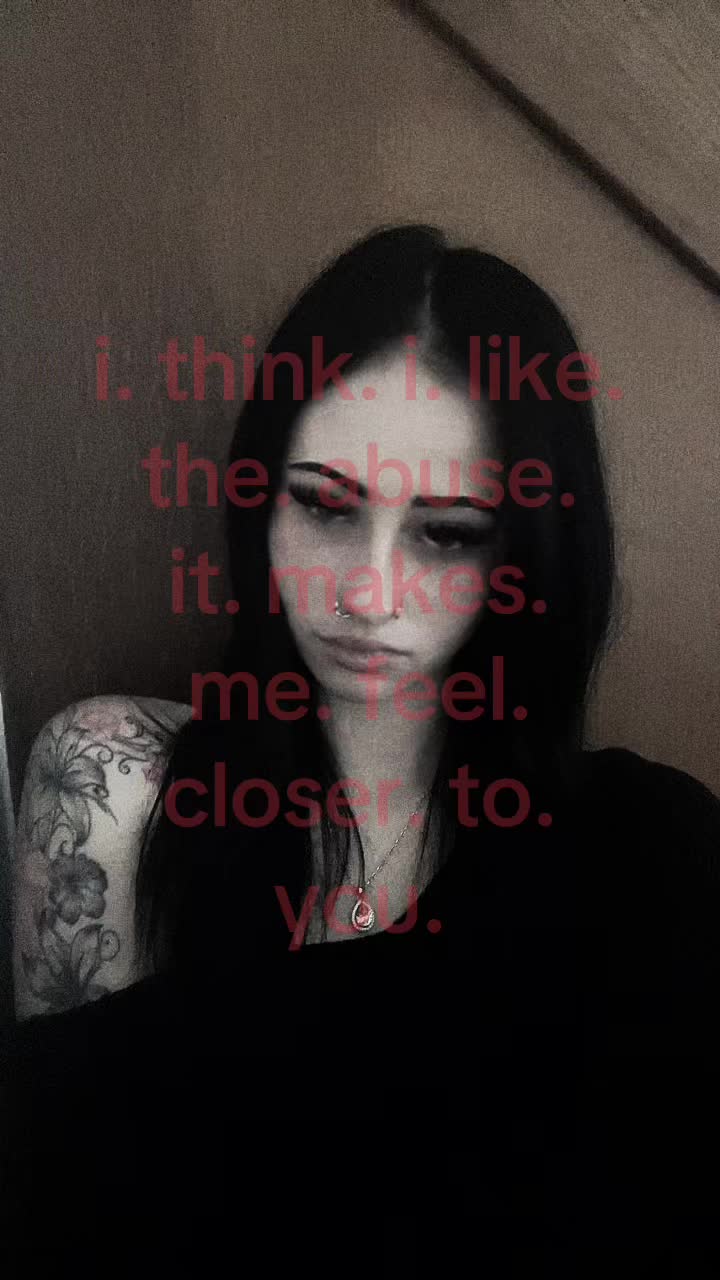 @tilly🩸