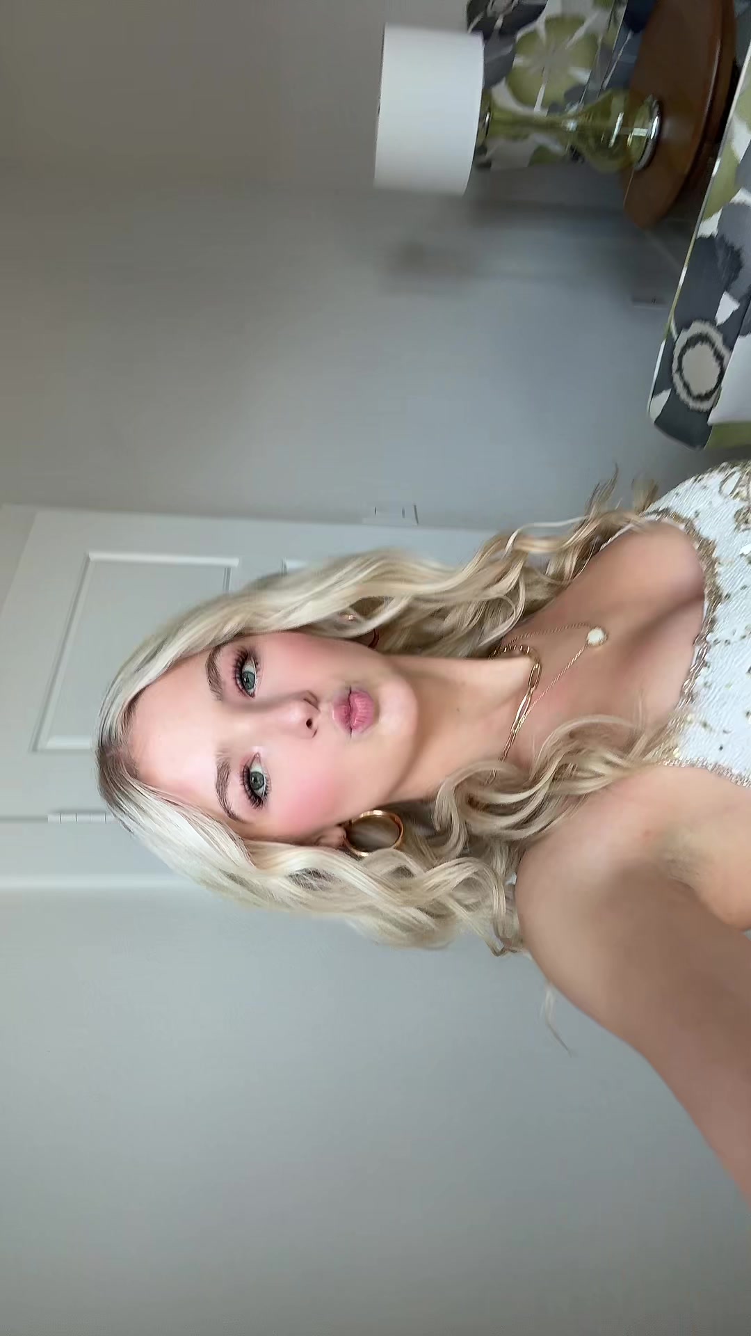 @bella🦒💕