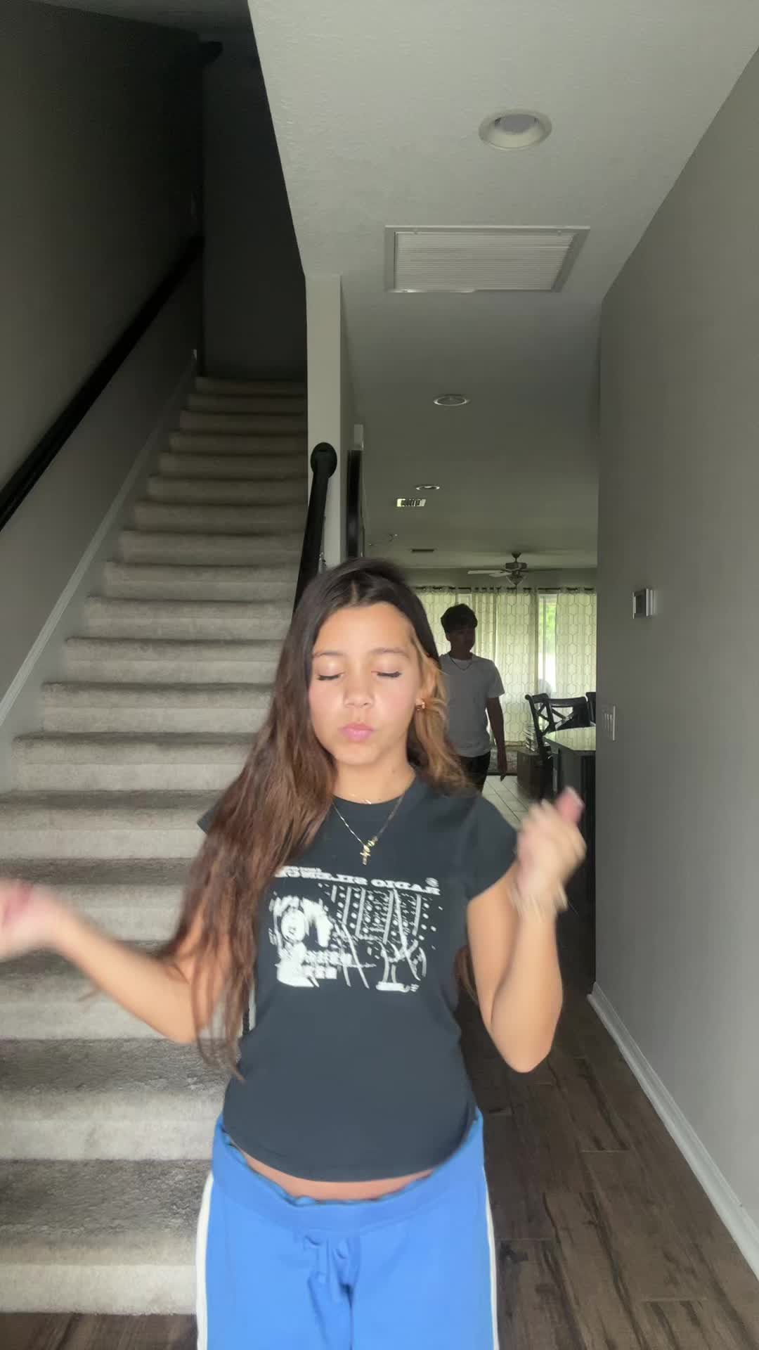 @😉😉