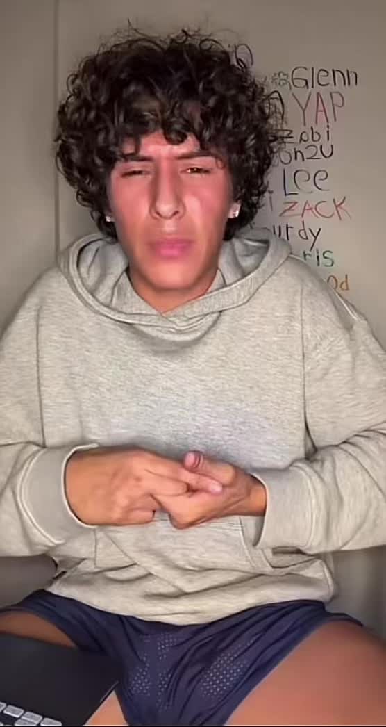 @GayMomentsTiktok
