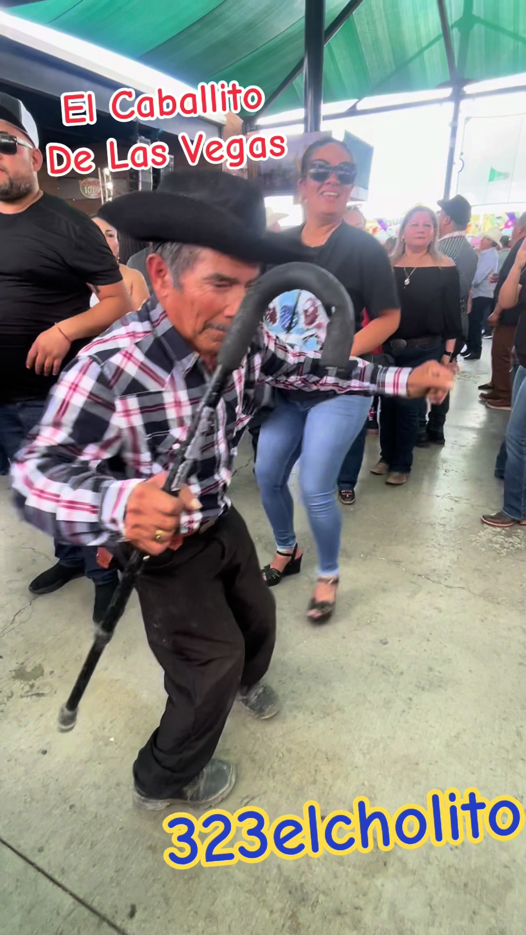 @323elcholito