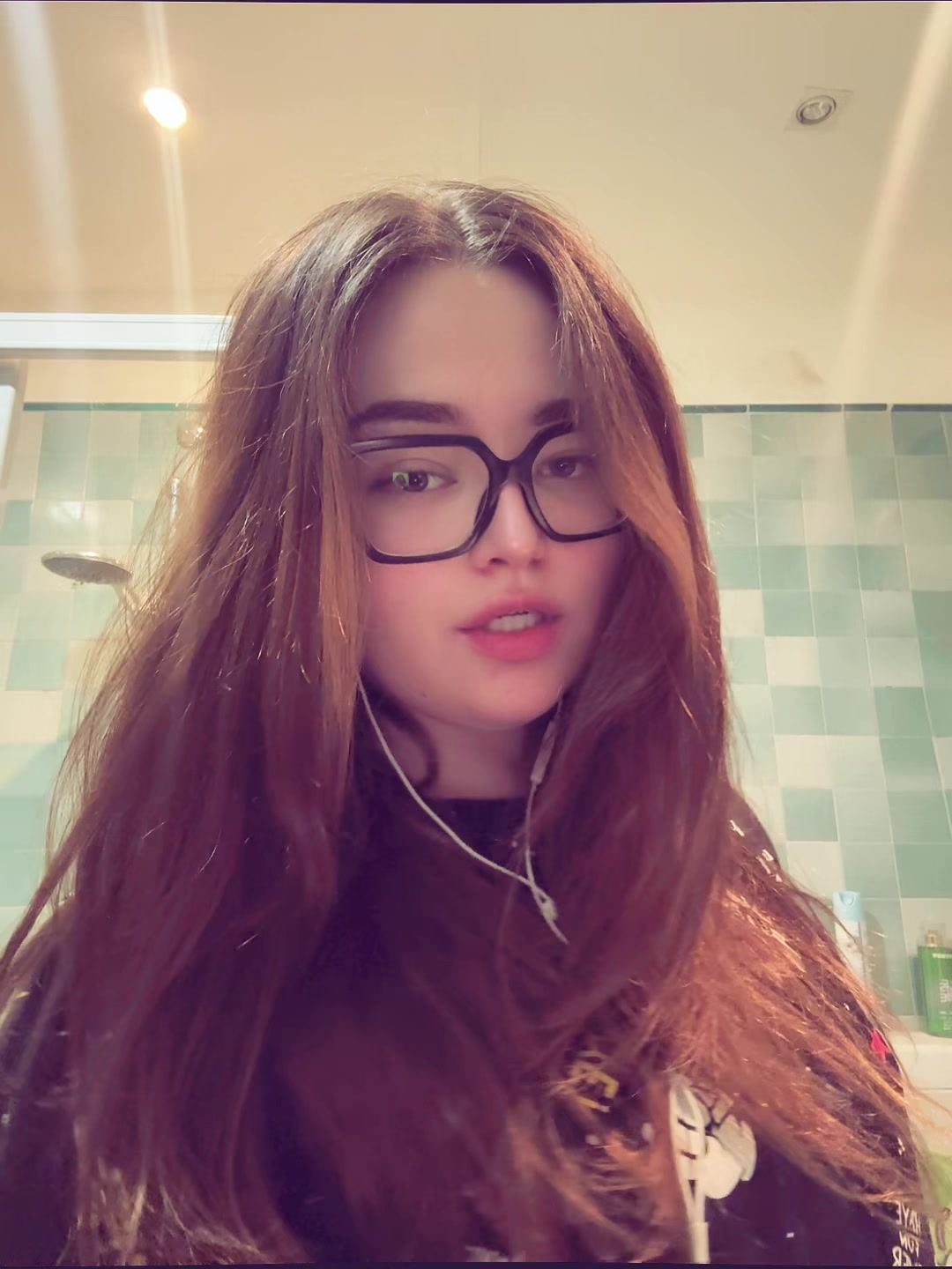 @Darya Tultava
