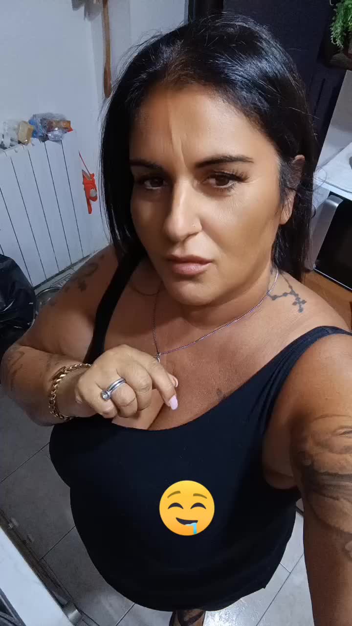 @Silvia🩵