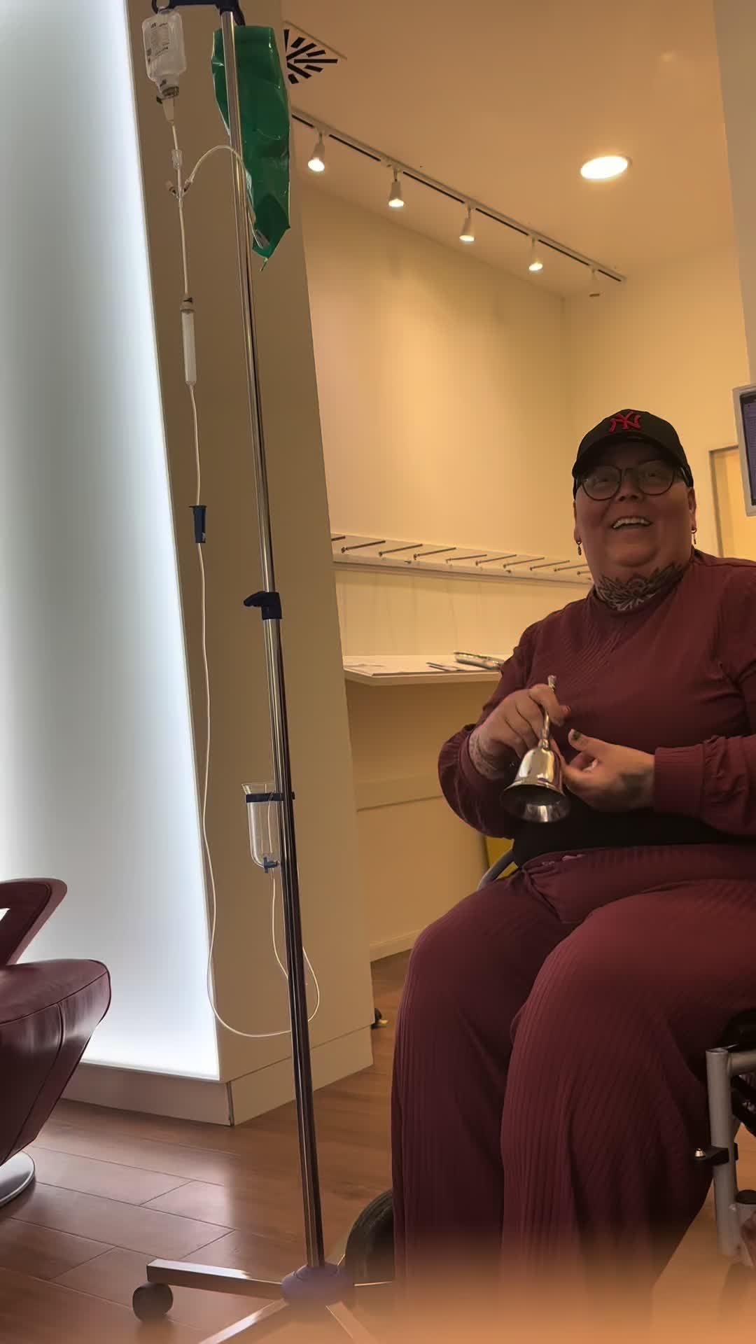 @Queen4ever1985 🎗️🎀