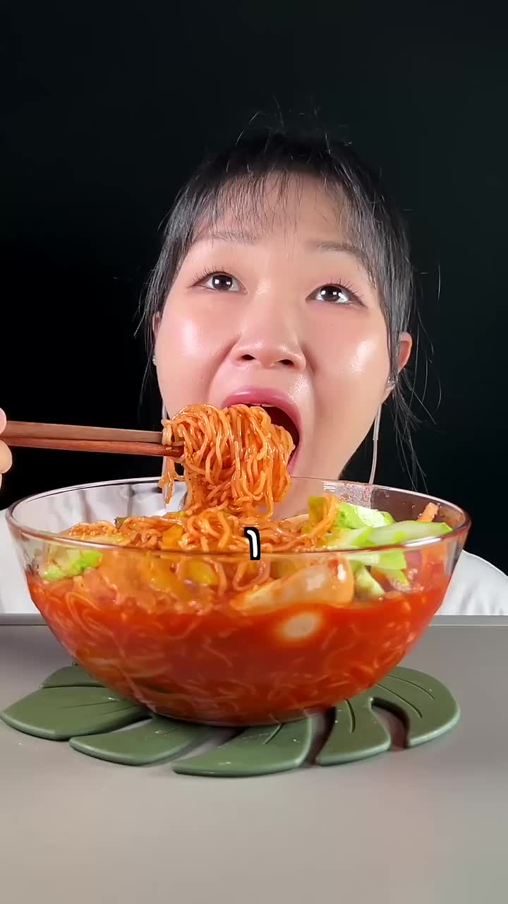 @MINEE EATS