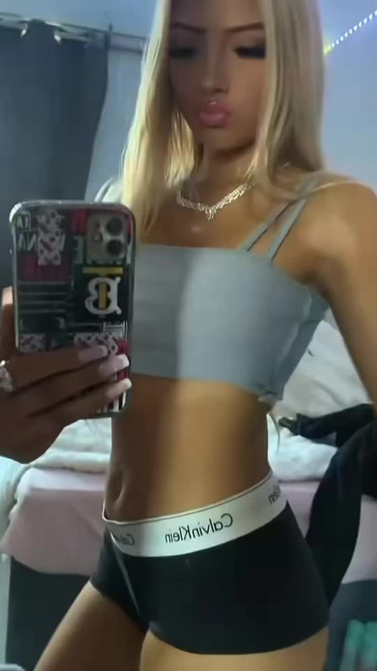 @Val🤍💸🎀